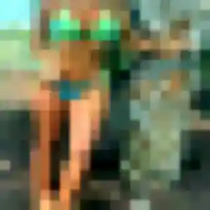 Anissa, 24 ans, en ligne à Chaussy pour un plan cul