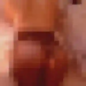 Charmante Giulia, 19 ans à Cheffois - voir sa photo