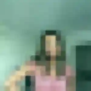 Elia (36 ans) à Cheval-Blanc propose un plan cul ce soir