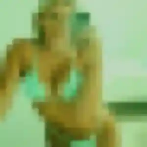 Contacte Inaya, 32 ans à Chiry-Ourscamp en privé