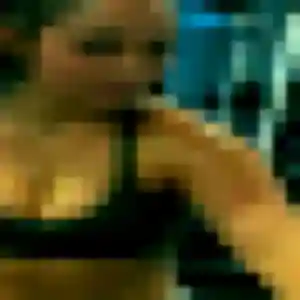 Axelle (22 ans) à Clayes propose un plan cul aujourd'hui