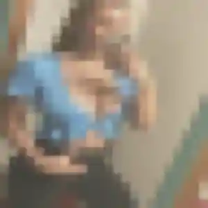 Découvre Elia, 25 ans à Cléguer en privé