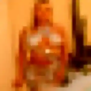 Imen (37 ans) à Colombes attend une rencontre ce soir