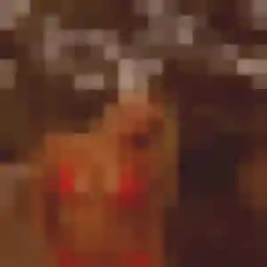 Amandine, 19 ans, cherche un plan cul à Combloux