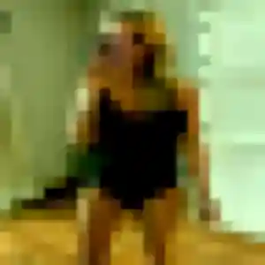 Naila, 37 ans, en ligne à Corme-Écluse pour une rencontre coquine
