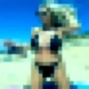 Feriel (26 ans) à Corseul attend une rencontre maintenant