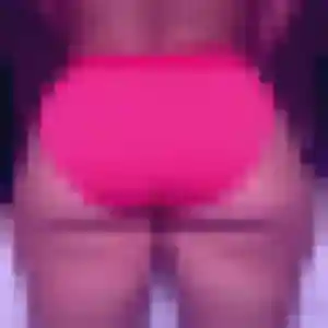 Charmante Anissa, 28 ans à Coulogne - découvrir son profil