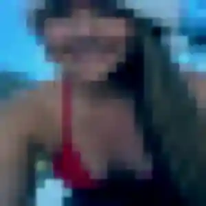 Rejoins Faustine, 23 ans à Crusnes en privé