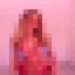 Djenna, femme de 35 ans cherche plan cul à Éloyes