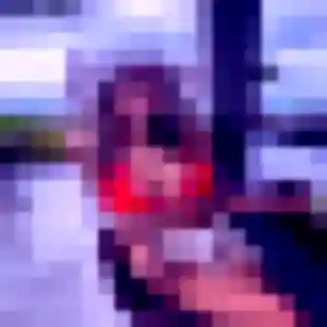 Elya, 37 ans, connectée à Emmerin pour un plan cul