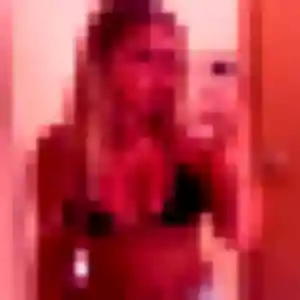 Découvre Capucine, 29 ans à Enchenberg en privé