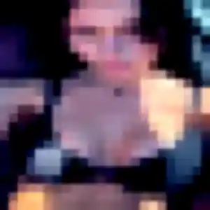 Prisca, 24 ans, en ligne à Épernon pour un plan cul