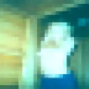 Elena de Ermont, 22 ans - plan cul discret