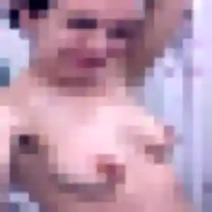 Stella, 38 ans, connectée à Érôme pour un plan cul
