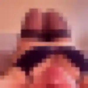 Photo de Giulia à Esquelbecq (25 ans) - plan cul discret