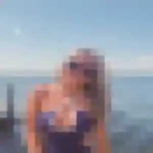 Elena, 28 ans, dispo pour plan cul à Estrablin
