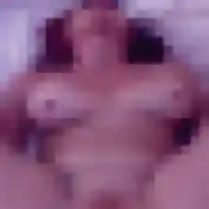Amandine, 34 ans, connectée à Estrée-Blanche pour un plan cul
