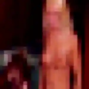 Enora, 38 ans, en ligne à Estrées pour un plan cul