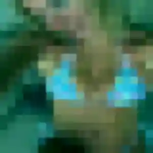 Photo sexy de Solene, 23 ans à Étretat - plan discret