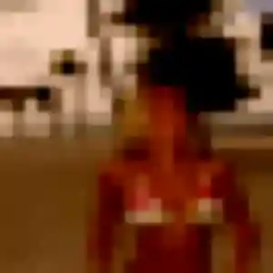 Ninon, 22 ans, en ligne à Évette-Salbert pour une rencontre coquine