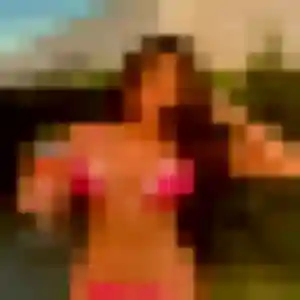 Charmante Anouk, 36 ans à Fanjeaux - voir sa photo