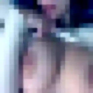 Sana, 22 ans, en ligne à Farschviller pour une rencontre coquine
