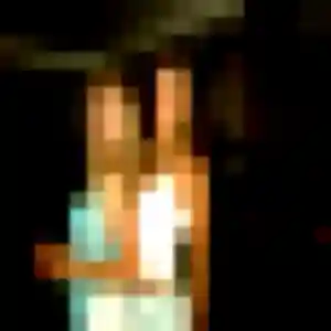 Elya, 20 ans, connectée à Faverolles pour un plan cul