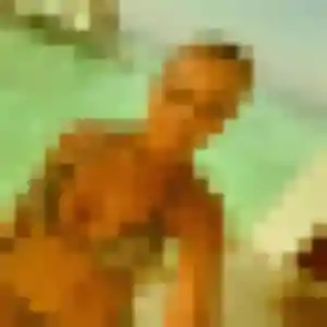 Louna, 36 ans, connectée à Fay-de-Bretagne pour un plan cul