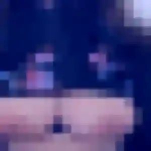 Aya, 19 ans, connectée à Férolles pour un plan cul