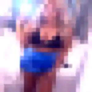 Photo exclusive de Emna, 28 ans à Feucherolles - rencontre coquine