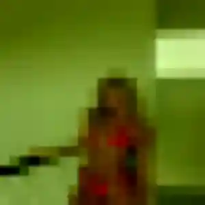 Charline (25 ans) à Forges-les-Bains attend un plan cul aujourd'hui