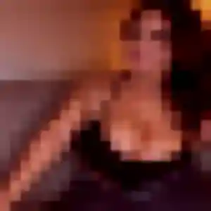 Rencontre Sienna, 26 ans à Fors en t'inscrivant