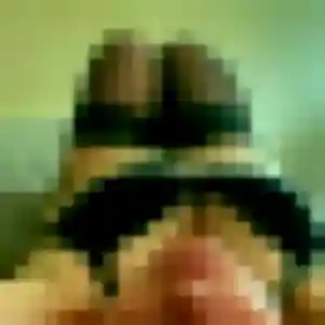 Yael, 32 ans, connectée à Fournès pour une rencontre coquine