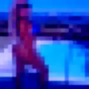 Imen, 32 ans, connectée à Francescas pour une rencontre coquine