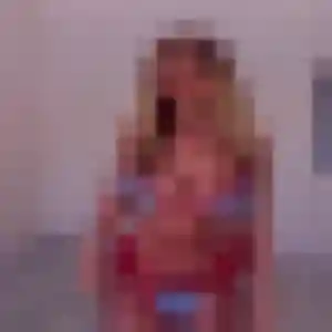 Honorine, 22 ans, disponible à Frignicourt pour un plan cul