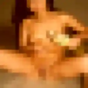 Photo de Lise à Frontenay-Rohan-Rohan (19 ans) - plan cul anonyme