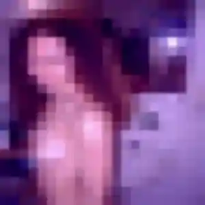Rejoins Stella, 22 ans à Frontenay-Rohan-Rohan en privé