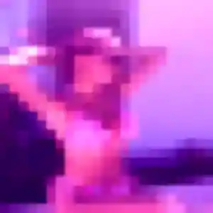 Noemi (25 ans) à Gamaches propose un plan cul maintenant