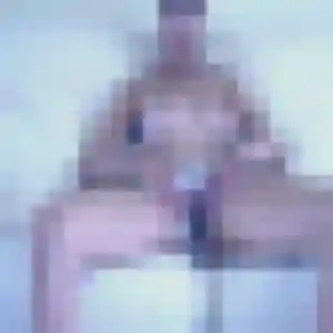 Photo privée de Emna, 28 ans à Garennes-sur-Eure - rencontre coquine