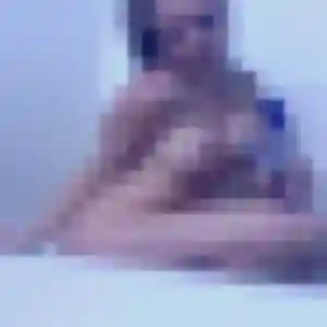 Mona, fille de 30 ans cherche plan cul à Gassin