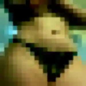 Charmante Elena, 31 ans à Gavray-sur-Sienne - voir sa photo