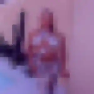 Photo exclusive de Imen, 20 ans à Gazeran - plan discret