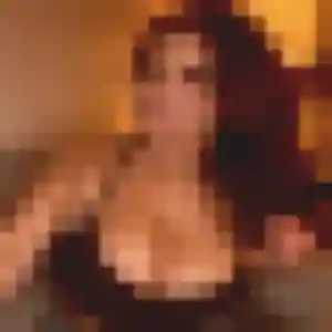Découvre Sienna, 19 ans à Gémenos en privé