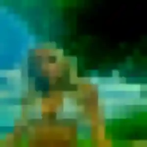 Contacte Mona, 19 ans à Ger gratuitement