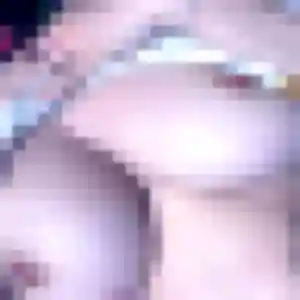 Photo de Soraya à Gex (19 ans) - plan cul gratuit