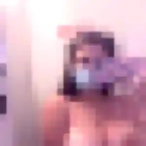 Profil de Kenza à Girolles (21 ans) - plan cul sans inscription