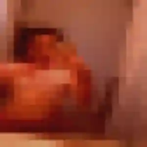 Photo de Albane à Glos (24 ans) - plan cul sans inscription