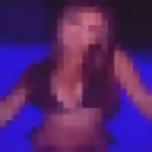 Flore, 31 ans, connectée à Grasse pour une rencontre coquine