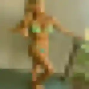 Photo privée de Nour, 23 ans à Grézillac - rencontre sans lendemain