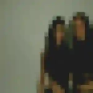 Aya, 22 ans, connectée à Guernes pour un plan cul